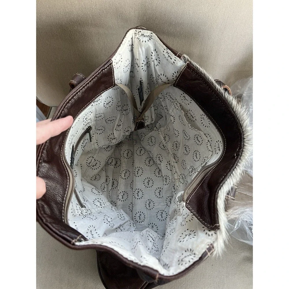 Myra Bag - Picture 2 of 4